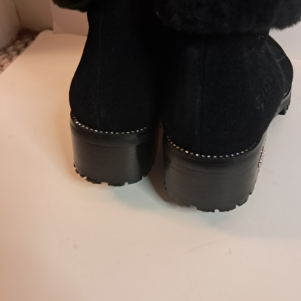 UGG Boots Women's 8 Fold Ankle Sheepskin Zippers Suede Fur Cozy Winter Luxury - Picture 4 of 9